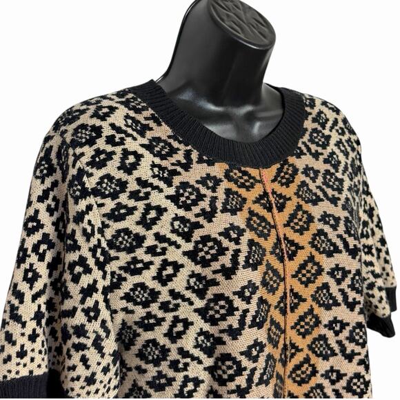 ANTHROPOLOGIE MAEVE ELLINOR SHORT SLEEVE SWEATER BOHO AZTEC ANIMAL PRINT SIZE S - Picture 2 of 7